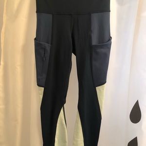 Athleta Color block tight